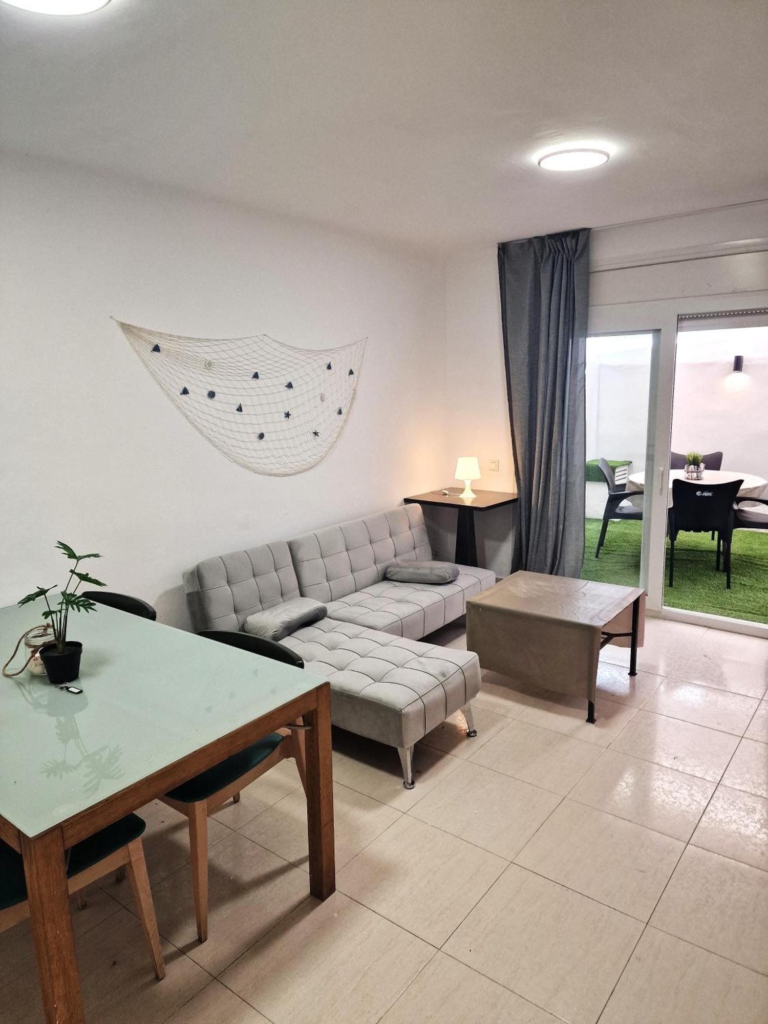 Apartamentosbiamar Камбрильс Экстерьер фото